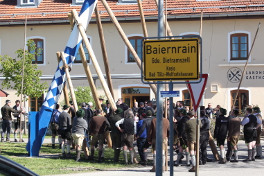 Der Maibaum 1.Mai 2026 in Baiernrain 